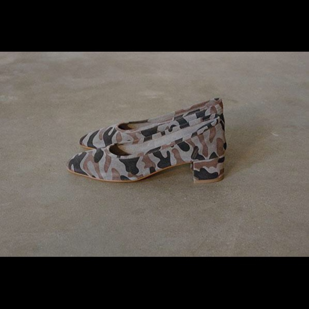 ISO maryam nassir zadeh roberta camo 8 8.5 38 38.5